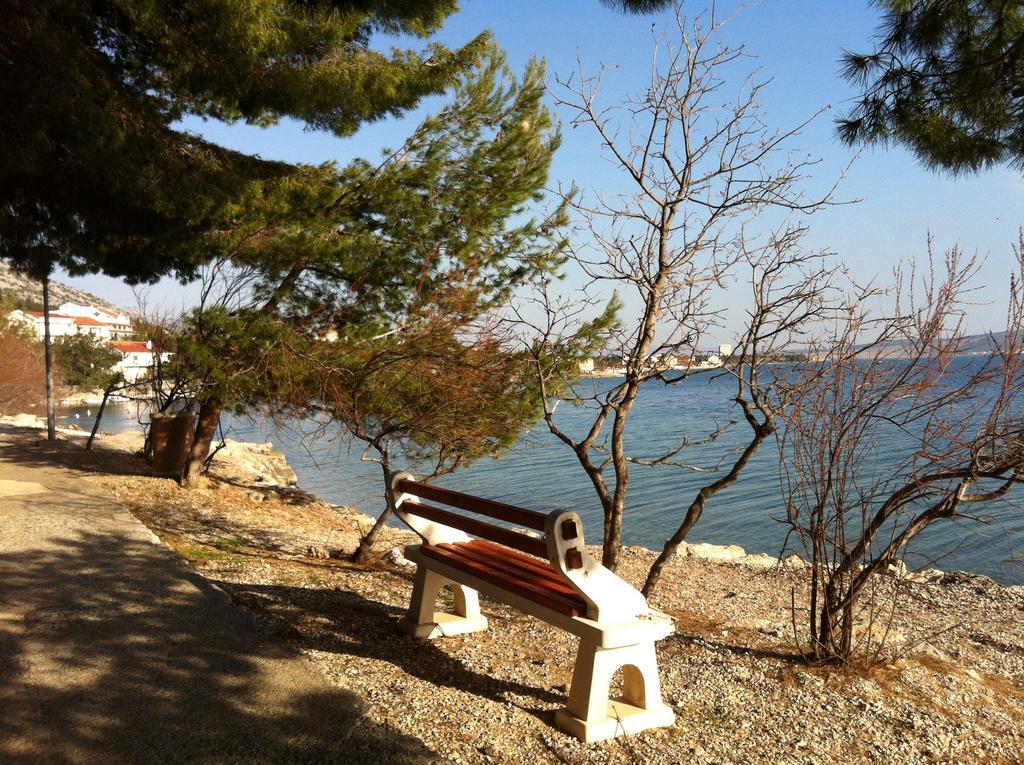 Apartments Ivanka Starigrad Paklenica Exterior foto